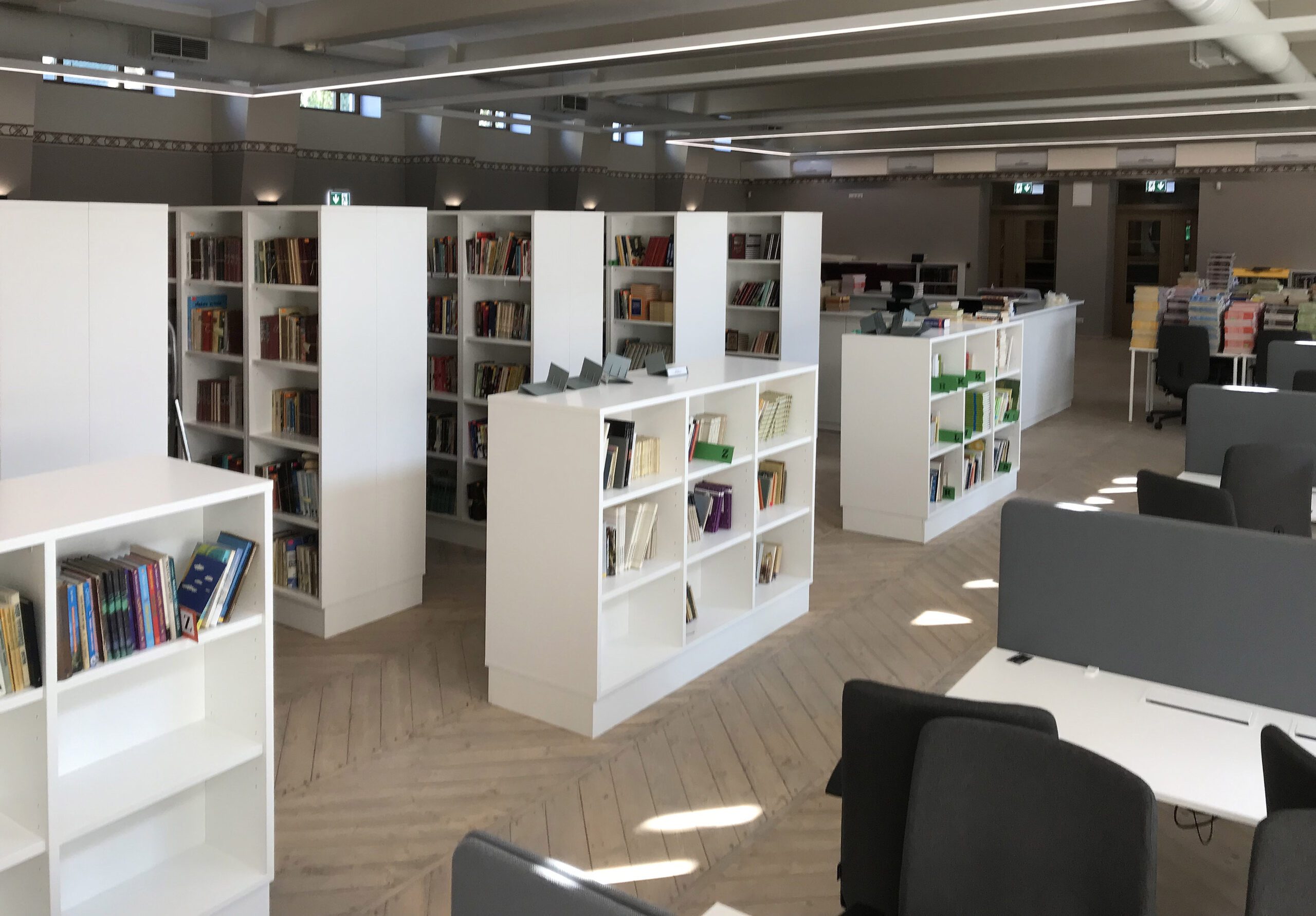 Jelgavas Valsts Gimnazija bibliotēka